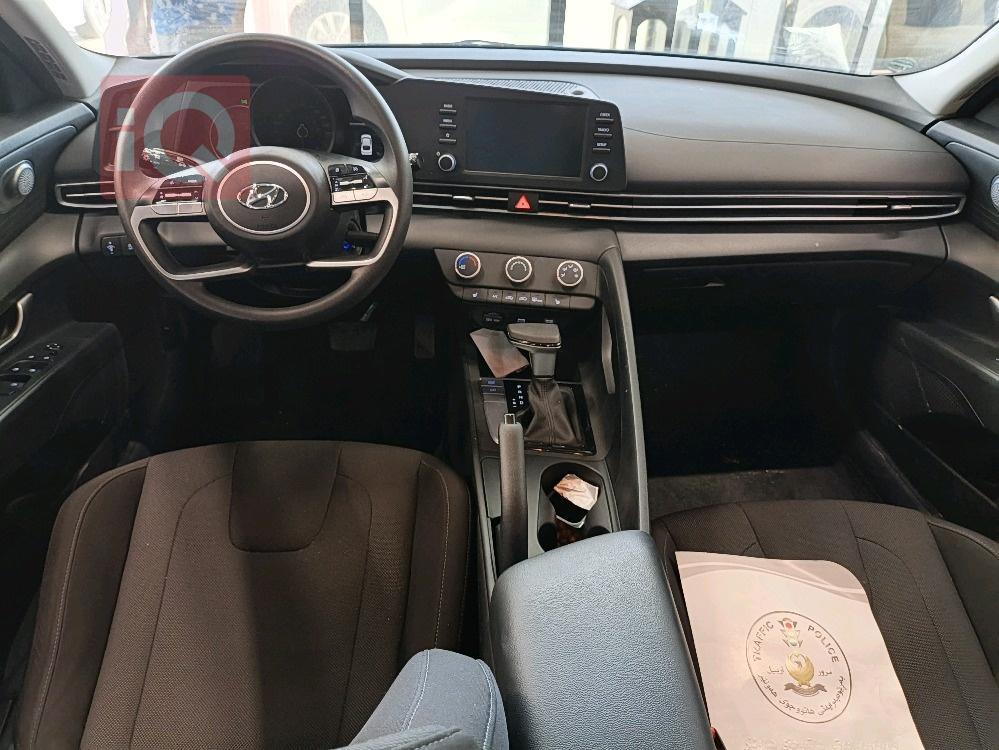 هیوندای ئەلەنترا